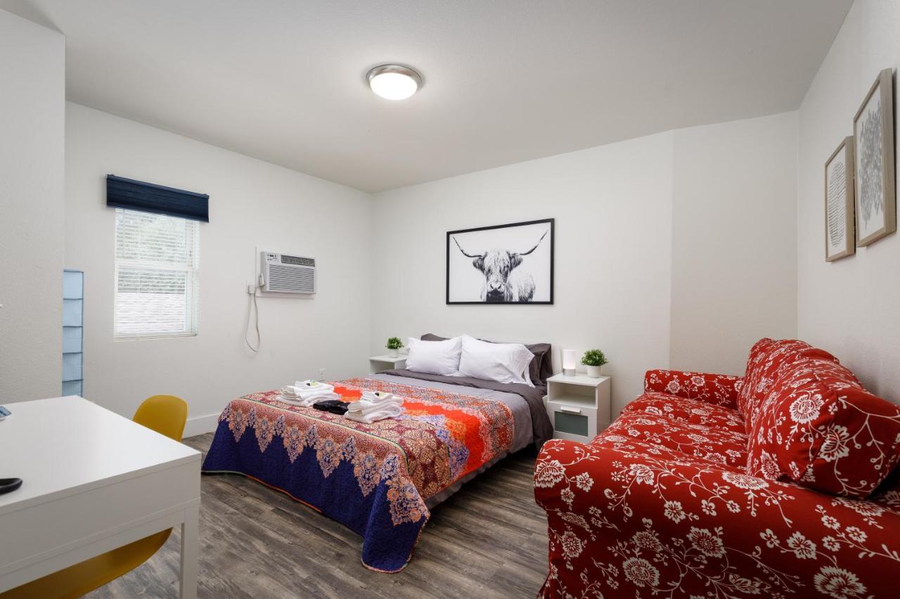 735 W 10Th St Dallas Zewnętrze zdjęcie